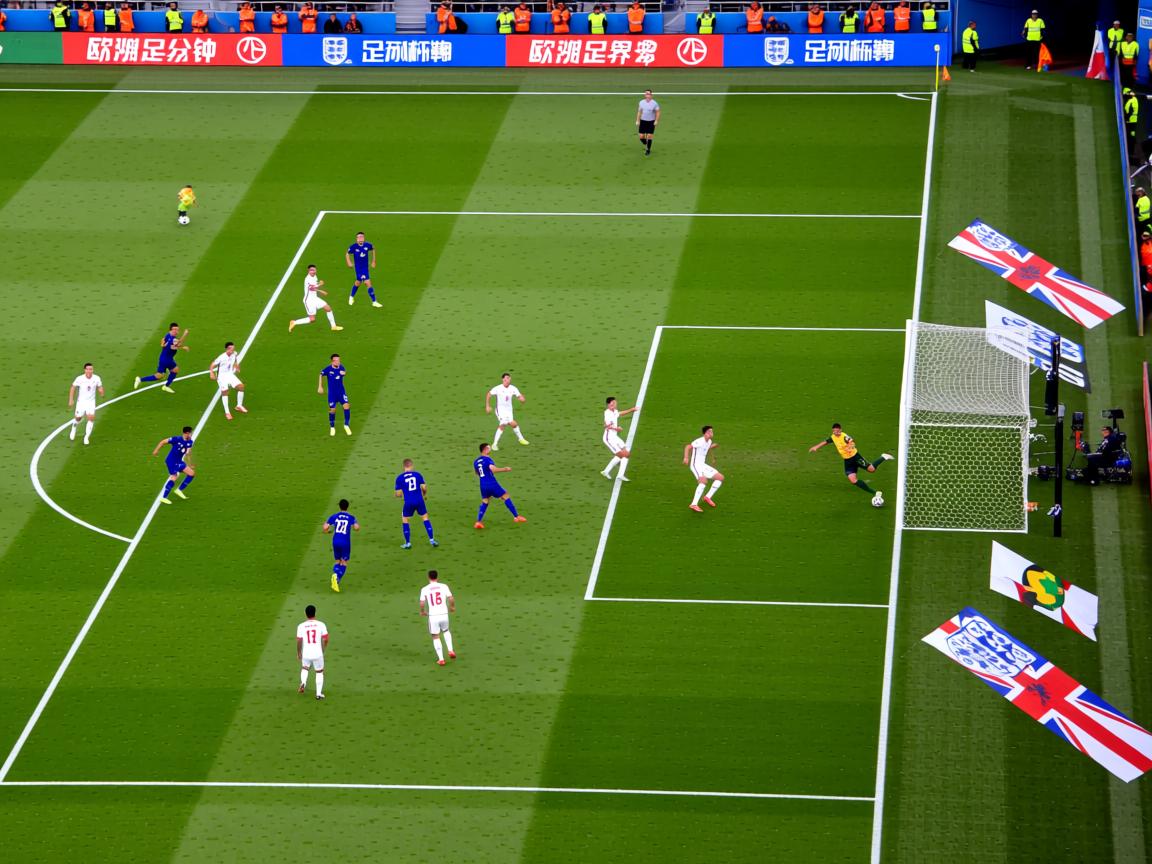 爱游戏体育官网-佛罗伦萨强调阵型压缩提升控球质量,佛罗伦萨首发理念 第2张